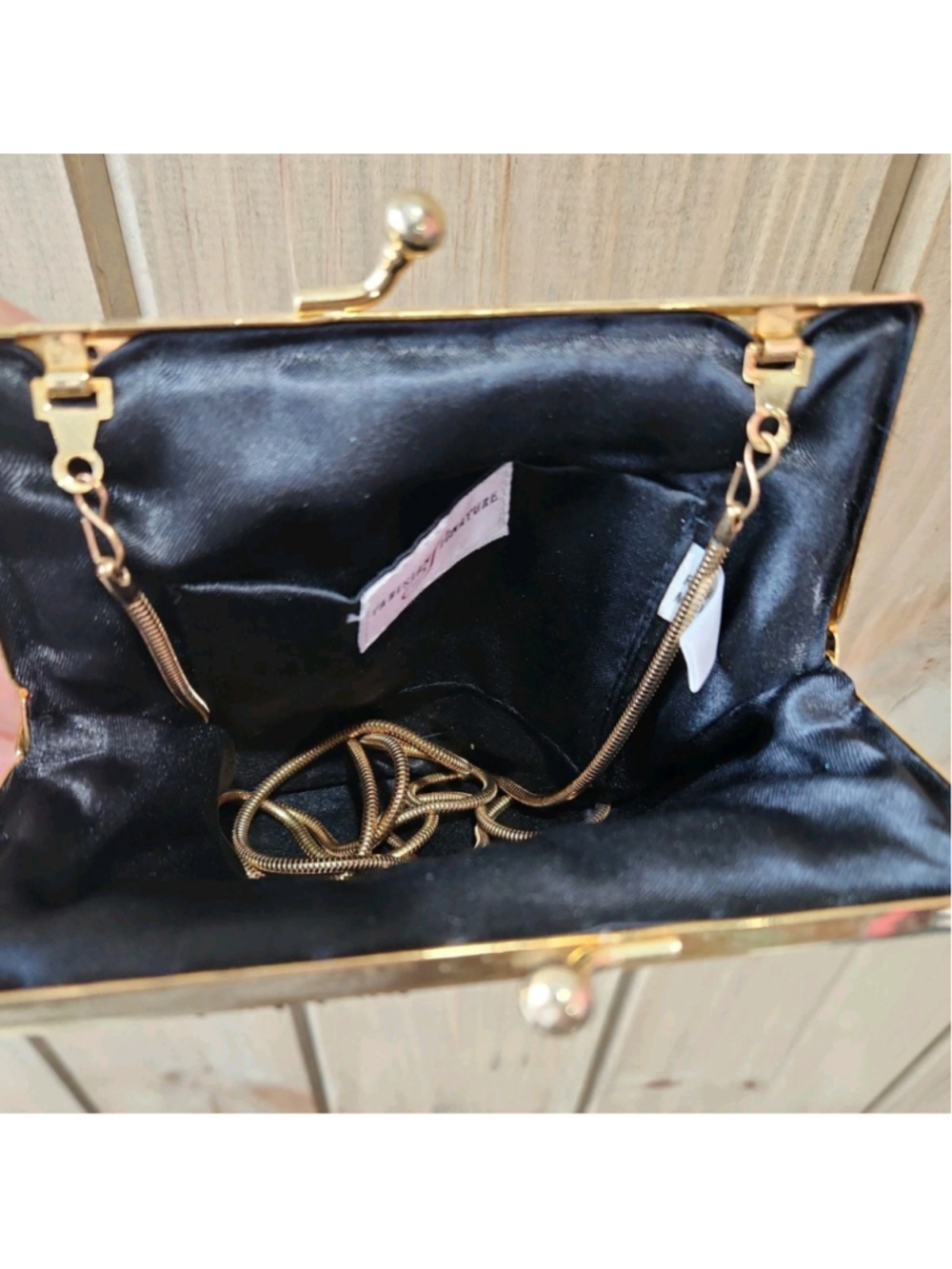 Parisian Signature Vintage Beaded Clam Shell Kiss Lock Evening Purse - Picture 6 of 11